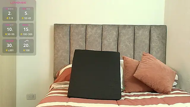 karina lewis  online show from May 6, 5:44 am