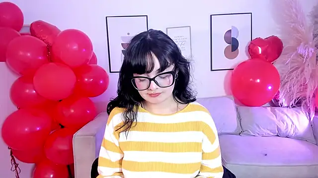 Sweet Namii online show from February 19, 8:40 pm