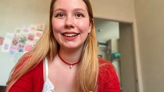 HoneyAudrey online show from May 15, 2:38 am