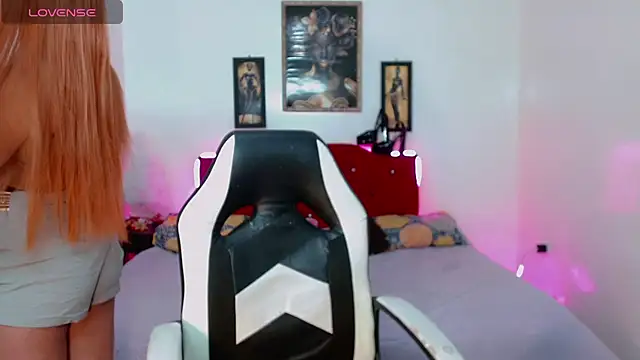 AdharaaMoon online show from December 5, 12:50 pm