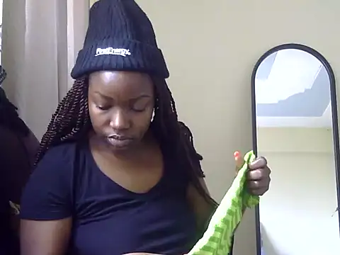 Sexy-suzy online show from February 19, 9:20 am