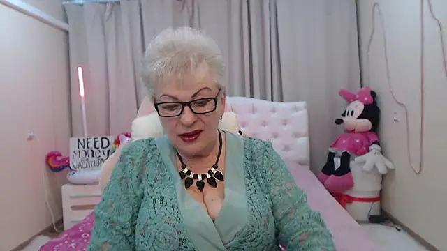 KayleSmoll online show from May 23, 6:50 pm