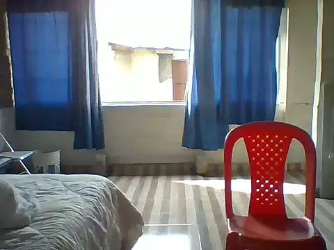 CandyThomsons online show from February 6, 8:23 pm