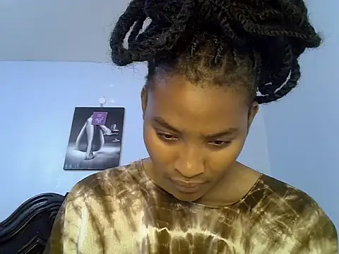 cute-alexis online show from May 6, 7:12 am