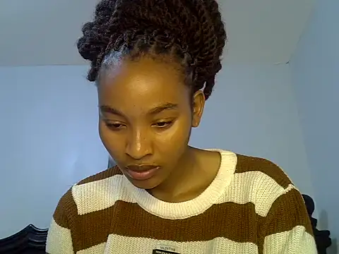 cute-alexis online show from May 14, 8:42 am