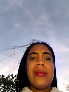 NAUGHTY LITTLE 18 online show from November 11, 11:02 pm