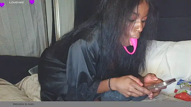 Snapshot of mshazelrose25 chatting on October 10, 7:24 am mshazelrose25 online show from October 10, 7:24 am