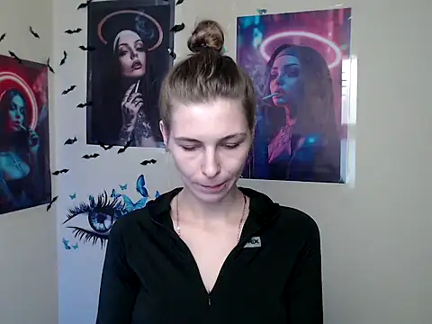 StrangerGi online show from October 23, 6:19 am