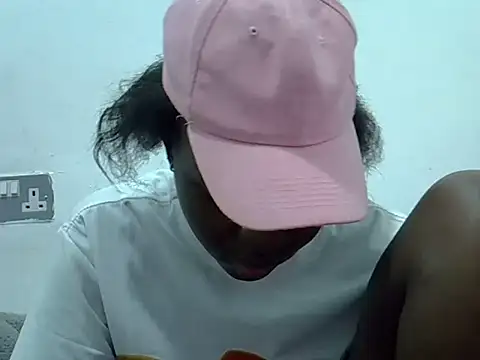 creamypussyy21 online show from May 12, 8:26 pm