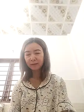 Sexy-ladyboobs20 online show from November 1, 1:43 am