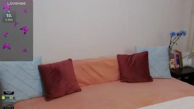 Snapshot of Ariana_Addams2 chatting on September 18, 6:39 pm Ariana Addams2 online show from September 18, 6:39 pm