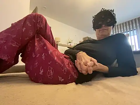 Marilou1983 online show from March 26, 8:38 am