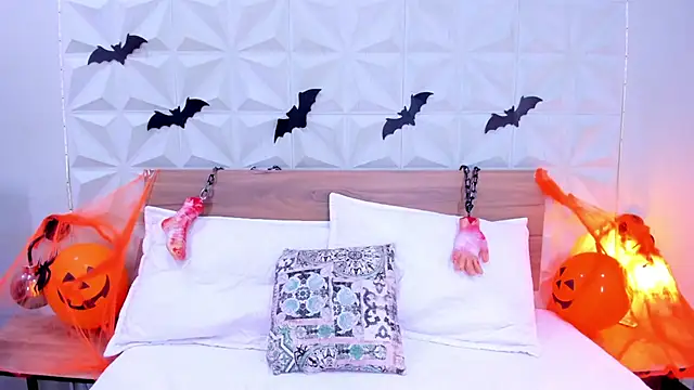 Stacey white  online show from October 23, 8:15 pm