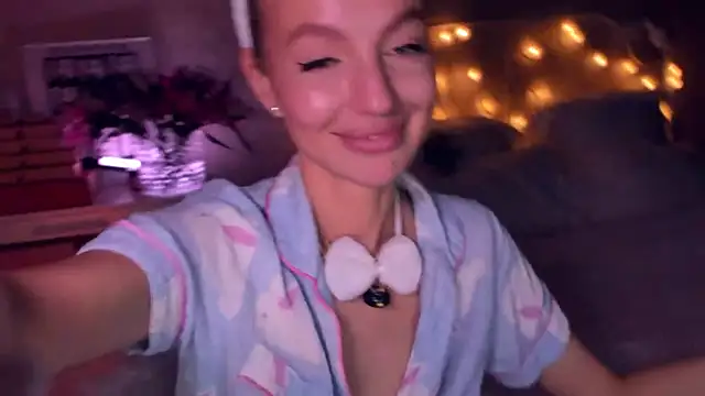 aestetick online show from April 4, 4:39 pm