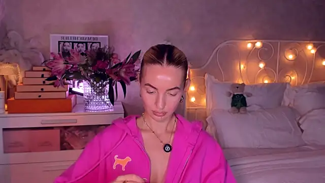 aestetick online show from April 8, 2:19 pm