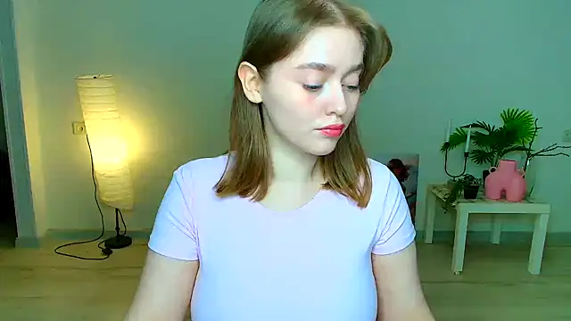 AidaPerry online show from October 15, 5:26 pm