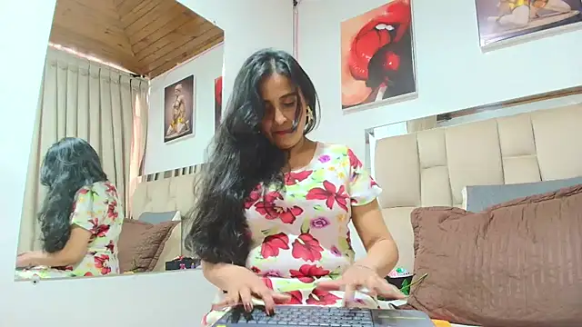  Marcela   online show from May 4, 11:36 am