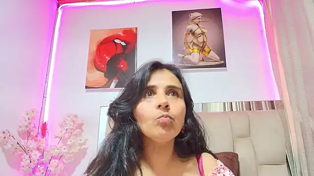  Marcela   online show from May 6, 12:09 pm
