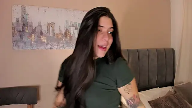 dakotaa   online show from November 1, 8:24 pm