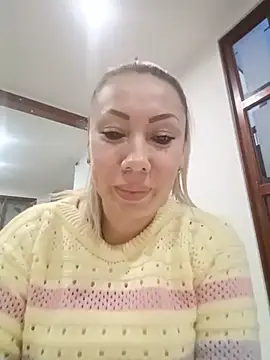 coral smitth online show from July 12, 11:16 pm