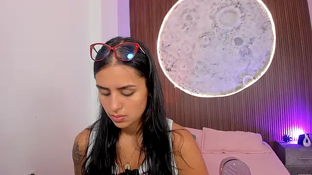 EmmaTorres  online show from March 27, 10:32 pm