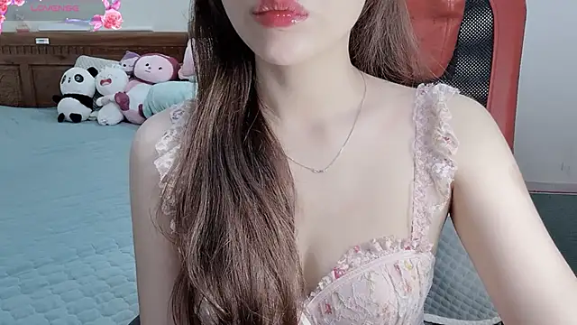 TrinhH Nabbi online show from March 18, 1:27 pm