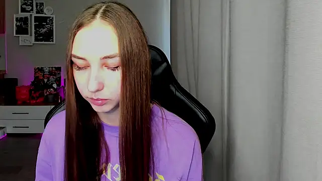 Sm0ly online show from May 27, 4:09 am
