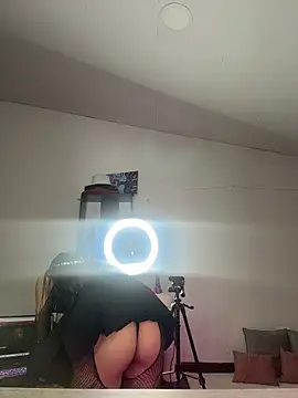 YouliteSllut2 online show from January 6, 8:34 pm