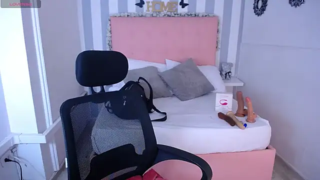 Lunna boobs online show from January 14, 3:44 am