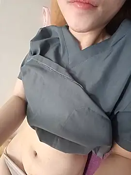 Body sexygirl online show from May 26, 4:45 am