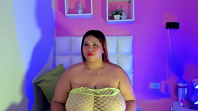 Alanna hot3 online show from May 16, 2:38 pm
