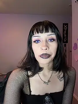 Gothbabbi online show from February 15, 11:15 pm