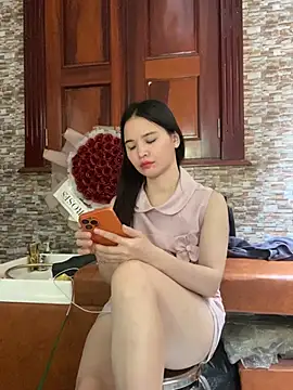 LiLi-Kirix99 online show from June 9, 4:45 am