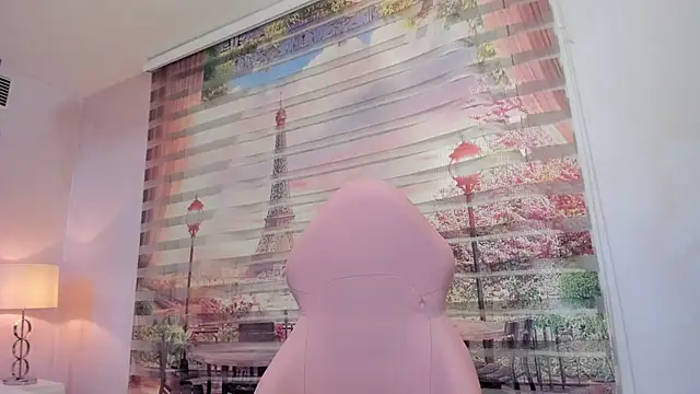 Isa little4u online show from October 15, 4:37 am