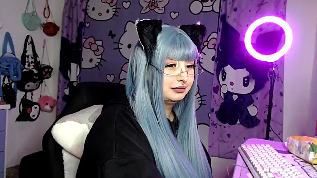 lussyevans24 online show from May 25, 3:27 am
