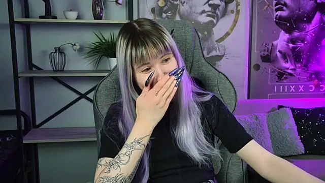 LexiWenford online show from March 17, 6:17 am