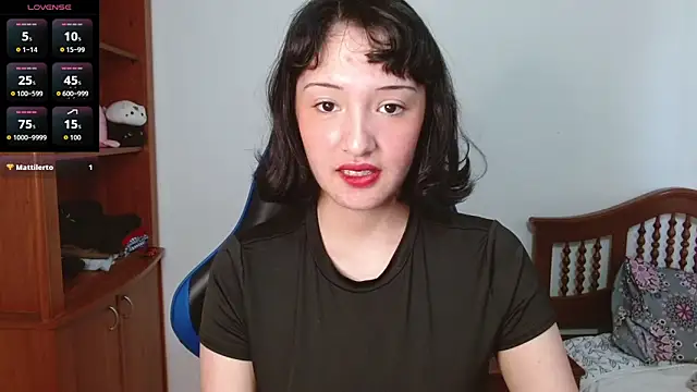 alexaa08 online show from October 13, 5:04 pm