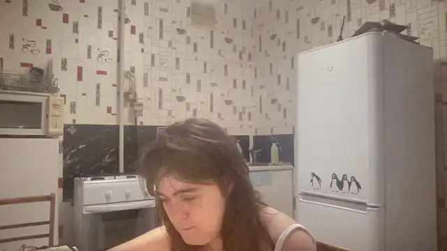 Diamond Tyler online show from May 12, 4:13 pm