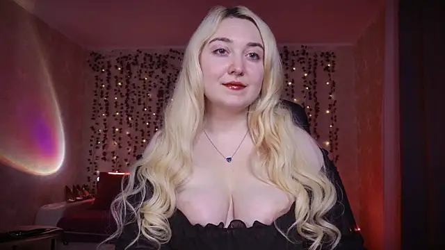 AllisonBlack  online show from October 11, 12:37 am