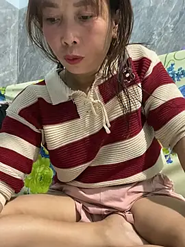 Linaannn online show from February 10, 12:30 pm