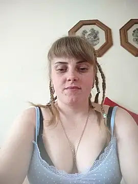 CoddessCrystal online show from May 20, 1:41 pm