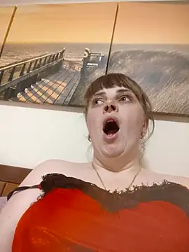 CoddessCrystal online show from April 5, 7:46 pm