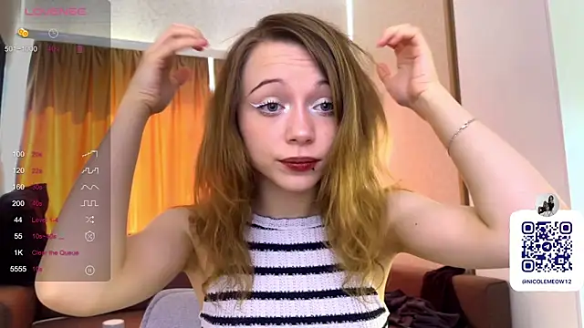  SofiaBrown online show from May 6, 11:03 am