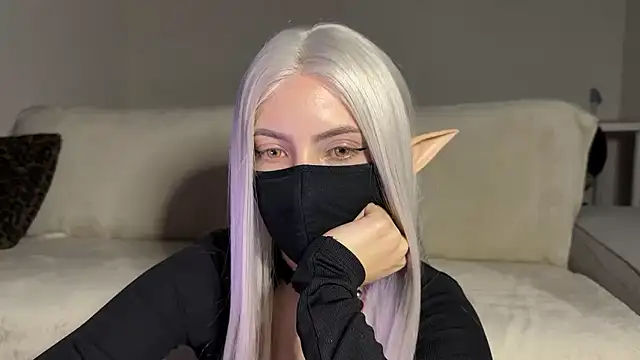 michiko  online show from April 4, 8:40 pm