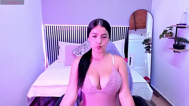 Hanah Greey online show from May 21, 7:34 pm