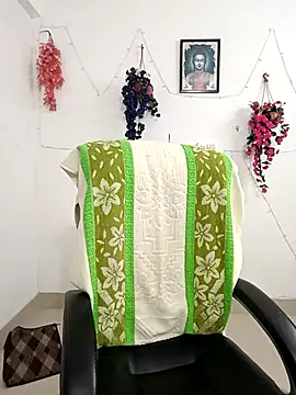 YOUR LOVELY-40 online show from March 27, 7:14 pm