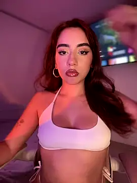 veronicaapink online show from November 4, 11:32 pm