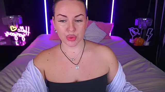 KiraCandyS online show from November 21, 10:01 pm