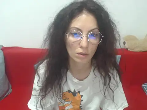 Emmatoo online show from May 1, 9:18 pm