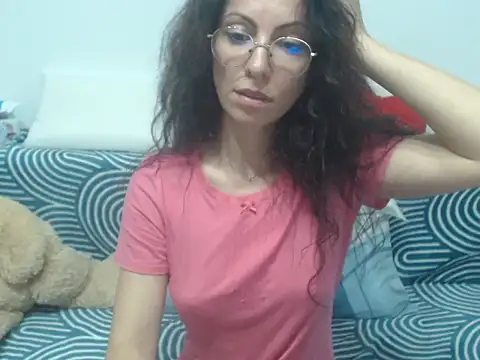 Emmatoo online show from May 7, 10:02 pm